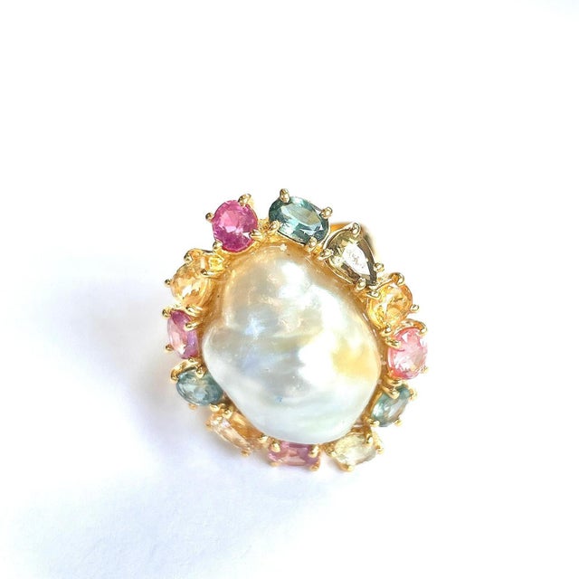 Contemporary Bochic “Orient” Multi Color Fancy Sapphires & Pearl Ring Set 18K Gold & Silver, Size 9.5 For Sale - Image 3 of 5