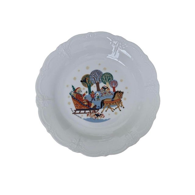 1990s Tirschenreuth Christmas Baronesse Porcelain Dinner Plates Set of 4 For Sale In Baton Rouge - Image 6 of 8