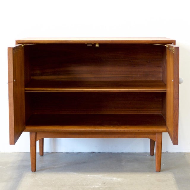 Wood 1950s Drexel "Declaration" Walnut Record Cabinet / Small Sideboard Designed by Stewart MacDougall and Kipp Stewart, Attributed For Sale - Image 7 of 10