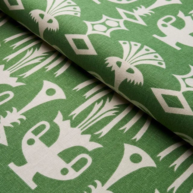 Schumacher Schumacher x Drusus Tabor Fountain Grass Fabric in Green For Sale - Image 4 of 4