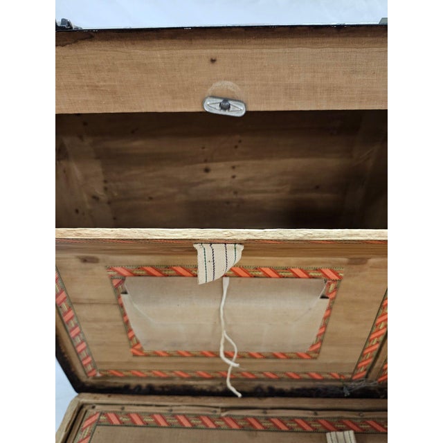 Antique Victorian Saratoga Steamer Trunk With Original Trays and Working Key For Sale - Image 10 of 18