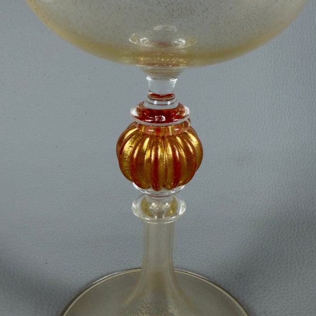 Submerged Gilded Sacred Chalice and Saucer in Murano Glass from Seguso Vetri D'Arte, 1970s, Set of 2 For Sale - Image 5 of 14
