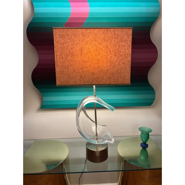 1970s Large Lucite and Chrome Table Lamp by Herbert Ritts for Astrolite For Sale - Image 9 of 9