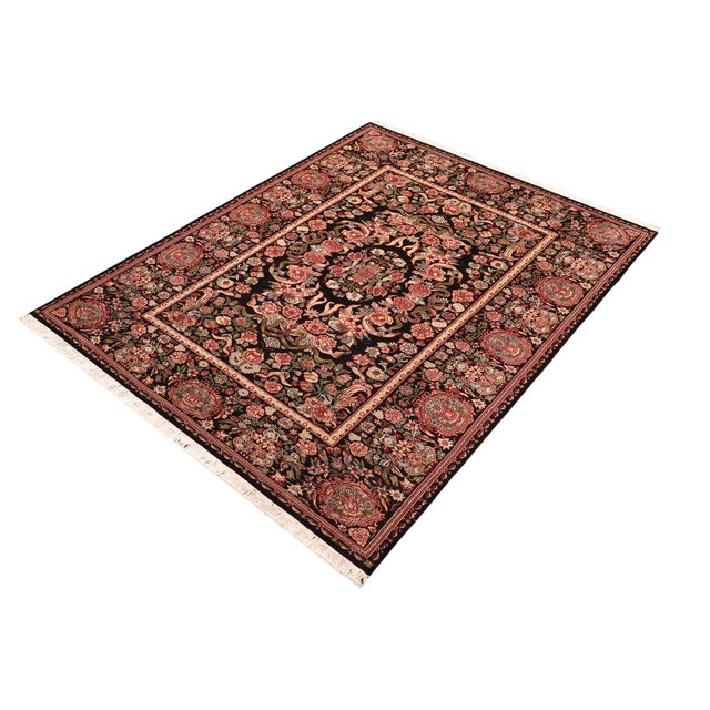 Designed with mesmerizing intricacy and gorgeous color palette, this hand-knotted masterpiece demonstrates the beauty and...