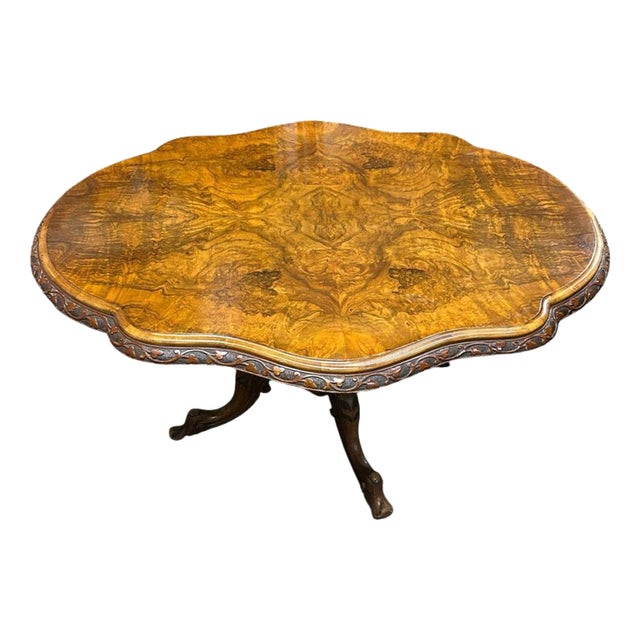 Antique Irish Walnut Centre Table, 1860s For Sale