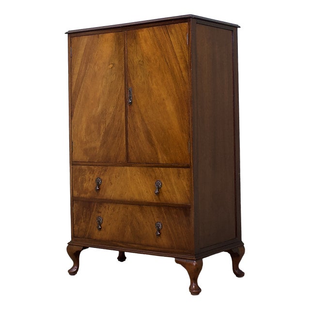 British Art Deco Tallboy Linen Cabinet in Burr Walnut from Waring and Gillow, 1930s For Sale