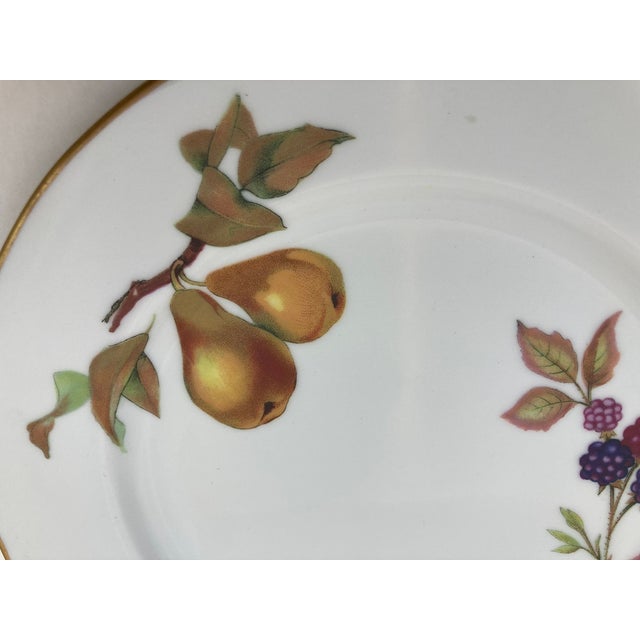 Victorian Royal Worcester England Evesham Fruit Design Porcelain Lunch Dessert Plate For Sale - Image 3 of 10