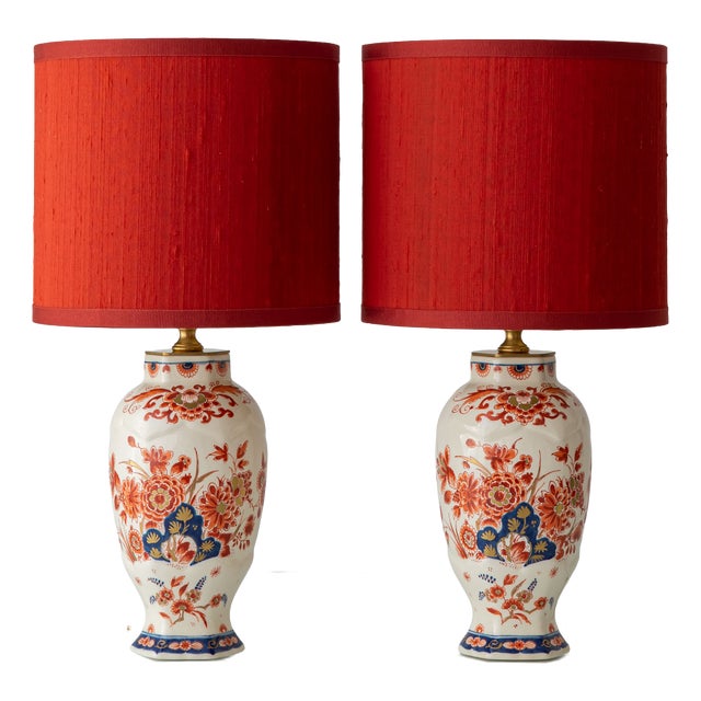 Imari Red Blue Gold Ceramic Table Lamps with Silk Shades from Royal Delft, 1970s, Set of 2 For Sale