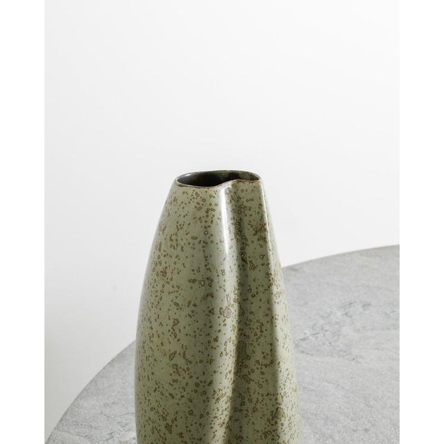 Mid-Century Swedish Green Spreckled Stoneware Ceramic Vase from Hans Hedberg, Biot, France, 1950s For Sale - Image 3 of 5