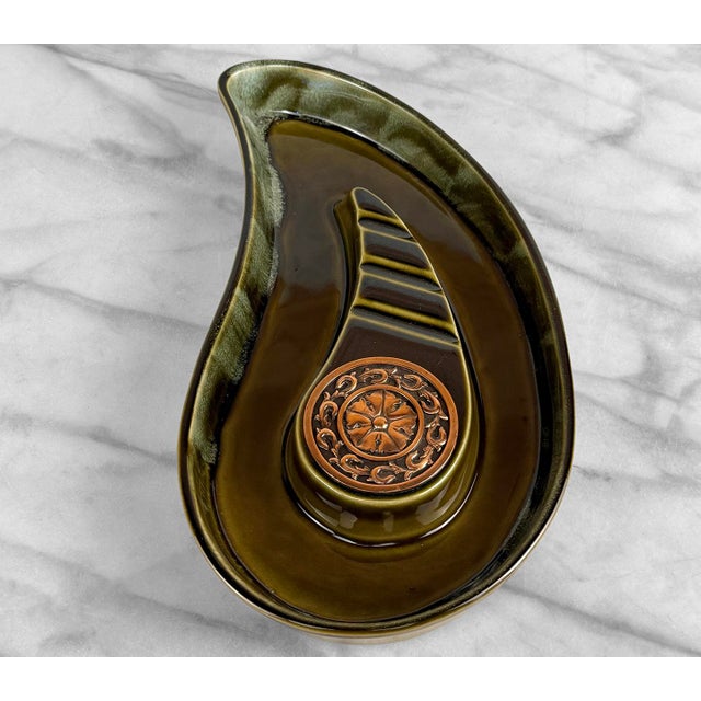 Mid 20th Century Mid-Century Olive Green Kidney Medallion Centerpiece Cigar Ashtray For Sale - Image 5 of 9