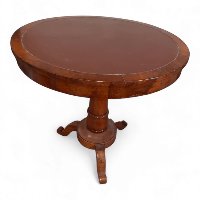 Louis Philippe Style Table in Walnut Veneer, 1830 For Sale - Image 4 of 18