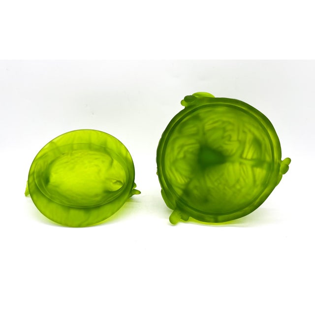 1960s Mid-Century Westmoreland Lime Green Satin Glass Bird on Nest Candy Dish – Frosted Songbird Covered Bowl - - Cottagecore, Grandmillennial For Sale - Image 5 of 15