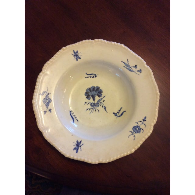 Ceramic Early 19th Century Bloor Derby Blue and White Set of Two Soup Bowls, Two Salad Plates, Two Bread Plates- 6 Pieces For Sale - Image 7 of 12