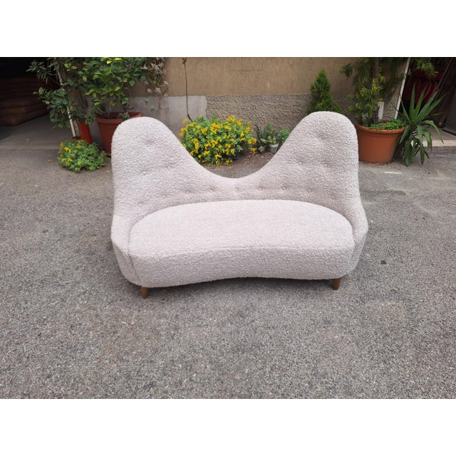 2-Seater Sofa with Double-Humped Backrest in White Teddy Bear Bouclé by Gio Ponti, 1990s For Sale - Image 15 of 15