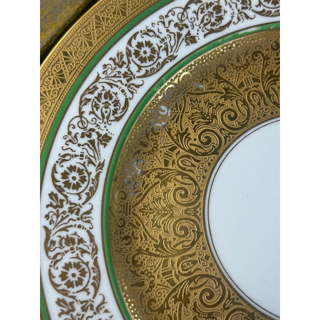 Late 19th Century Late 19th Century Bavarian Gold Encrusted Dinner Plates - Set of 8 For Sale - Image 5 of 14