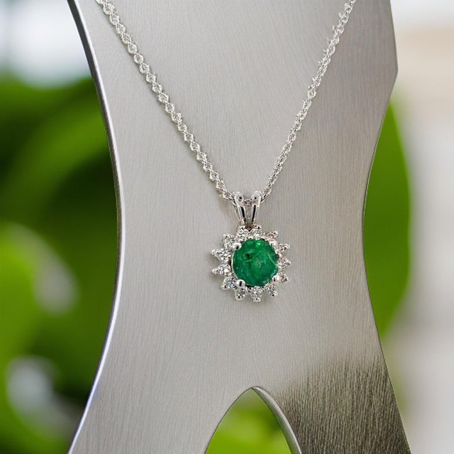 2010s Natural Emerald Diamond Pendant With Chain 17.5" 14k WG 1.35 TCW Certified For Sale - Image 5 of 14