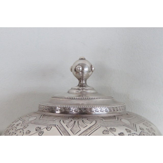 Late 18th Century Meriden Britannia Silver Plated Handled Butter Dish Soup Tureen With Lid For Sale - Image 10 of 18