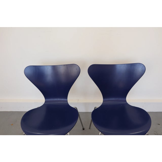 Fritz Hansen Set of Vintage Model 3107 Chairs by Arne Jacobsen for Fritz Hansen, 1980s For Sale - Image 4 of 13