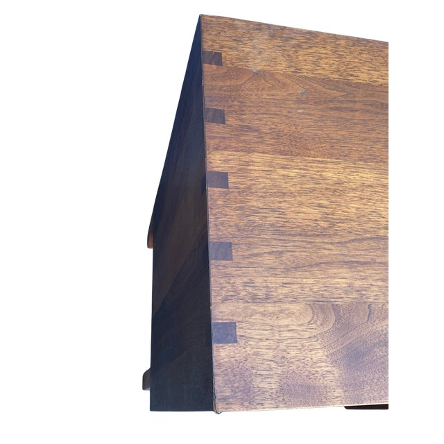 Mid-Century Modern 1950s California Walnut Credenza by Barker Bros., Los Angeles For Sale - Image 3 of 5