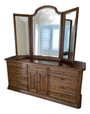 1970s Ethan Allen French Provincial Maple 12-Drawer Bedroom Dresser and Mirror