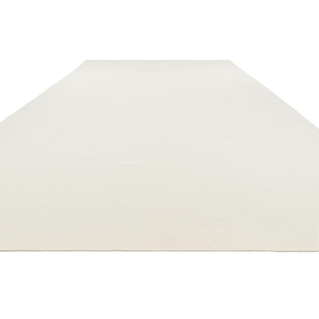 2010s Rug & Kilim’s Oversized Contemporary Textural Solid Rug in White Tones-14x18 For Sale - Image 5 of 7