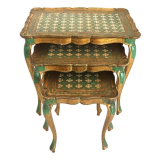 Vintage Italian Florentine Nesting Tables in Gilded Wood, 1960s, Set of 3 For Sale