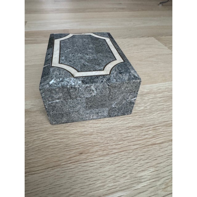 Vintage Maitland-Smith Marble & Brass Inlaid Trinket Box With Wood Interior, Rare Style For Sale In Chicago - Image 6 of 8