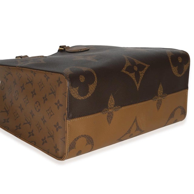 Reverse Monogram Giant Canvas Onthego MM For Sale In New York - Image 6 of 9