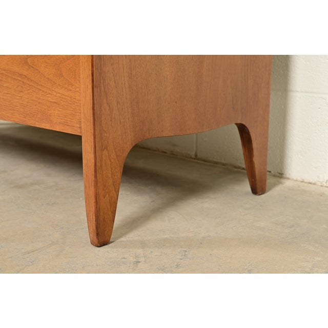 John Van Koert for Drexel Profile Mid-Century Modern Sculpted Walnut Dresser or Credenza, 1961 For Sale - Image 12 of 17