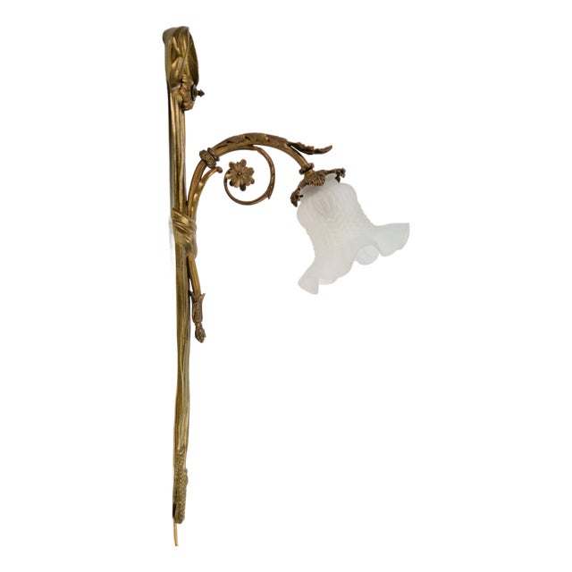 Art Noveau Brass Wall Sconce Light with Flowers and Ribbons, France, 1930s For Sale