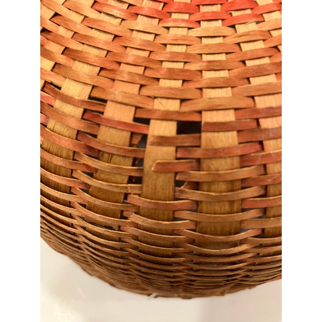 Native American 1920s Canadian Indian Basket For Sale - Image 3 of 9