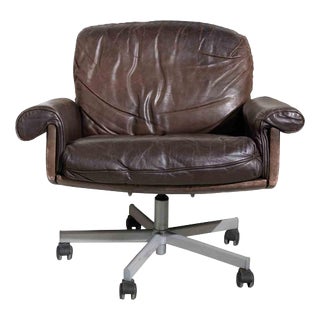 Mid-Century Modern Swivel Lounge Chair, 1960s For Sale