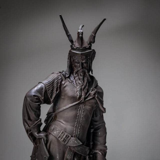 German Artist, Heroes of the Nibelungenlied, Cast Iron, Late 19th Century, Set of 2 For Sale - Image 5 of 15