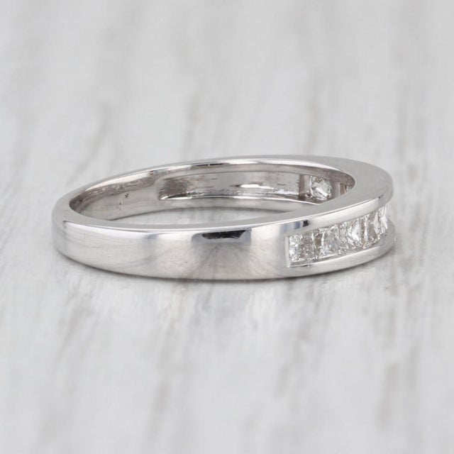 Gemstone Information: - Natural Diamonds - Total Carats - 0.53ctw Cut - Princess Brilliant Color - G - H Clarity - SI1 -...