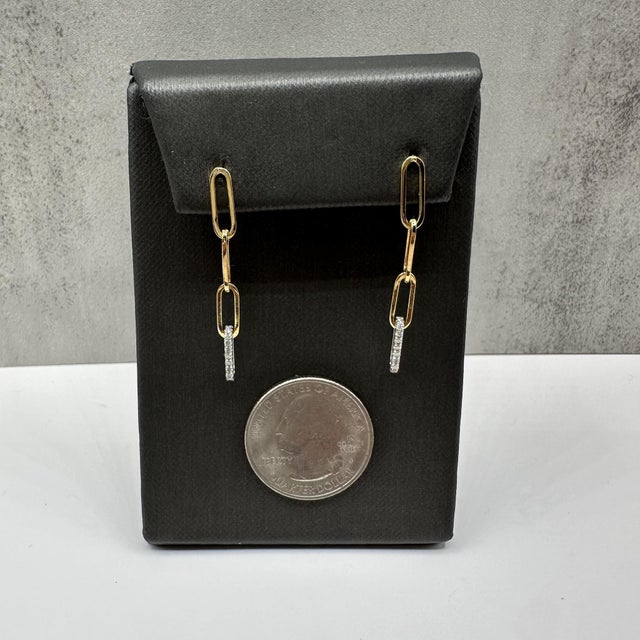 Diamond Paperclip Earrings in 14kt Two-Tone Gold – 0.20ctw, New, A Pair For Sale - Image 4 of 5