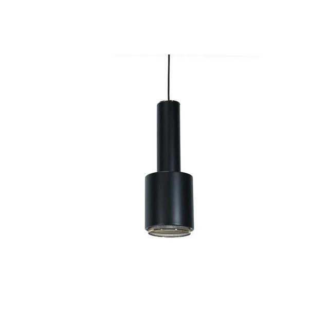 Black A110 Hand Grenade Pendant Lamp with Brass Details by Alvar Aalto for Artek, 1950s For Sale - Image 3 of 4