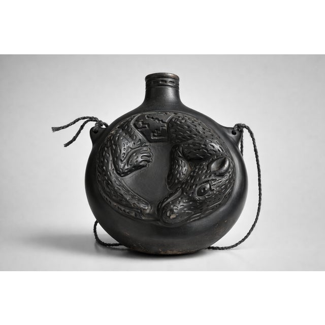 Andean Blackware Ceramic Canteen with Zoomorphic Relief, South America, 20th Century For Sale - Image 9 of 9