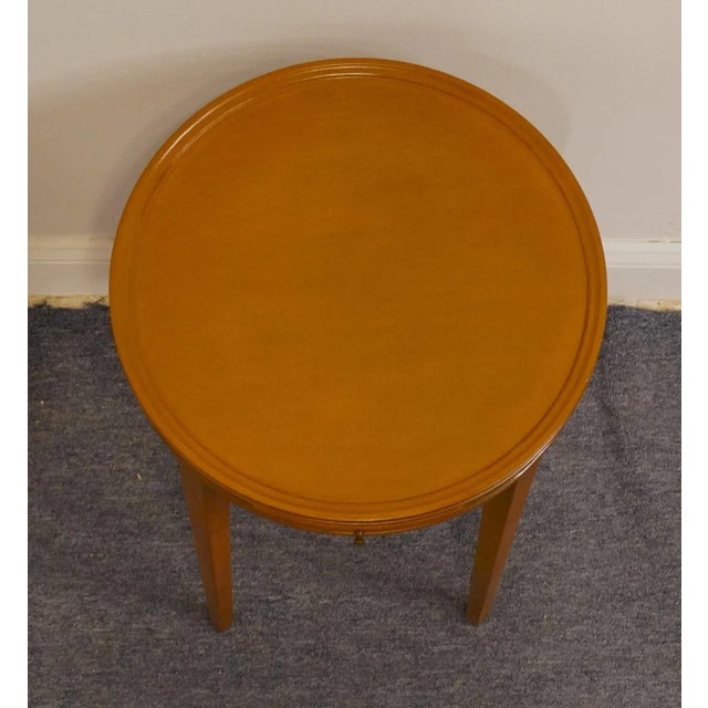 Late 20th Century Kittinger Furniture Early American Solid Maple 16" Round Accent End Table For Sale - Image 5 of 10