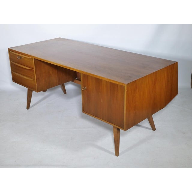 Mid-Century Chef Desk in Walnut from A.M.T., 1960 For Sale - Image 6 of 17