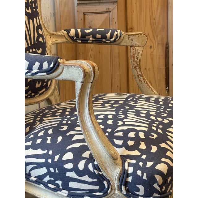 Pair of Early 19th Century French Bergere Chairs Upholstered in Raoul Textiles Fabric For Sale - Image 9 of 13