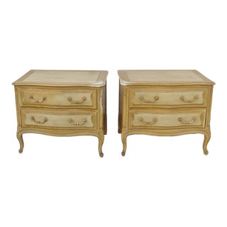 1970s Pair of Henredon French Provincial Night Stands For Sale