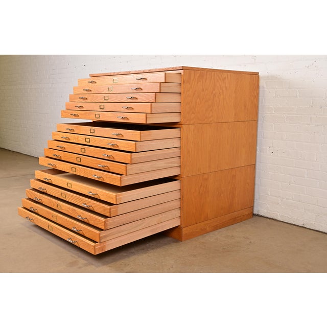 Mid-Century Modern Oak 15-Drawer Architect's Blueprint Flat File Cabinet For Sale In South Bend - Image 6 of 12