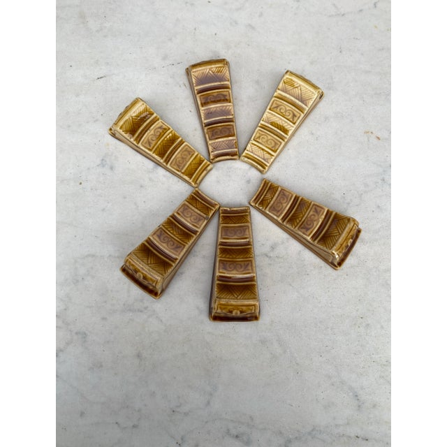 Majolica Knife Rests Choisy Le Roi Circa 1890-A Set of 6 For Sale - Image 4 of 8