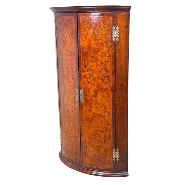 Georgian Elm and Walnut Corner Cupboard, 1720s For Sale - Image 10 of 10