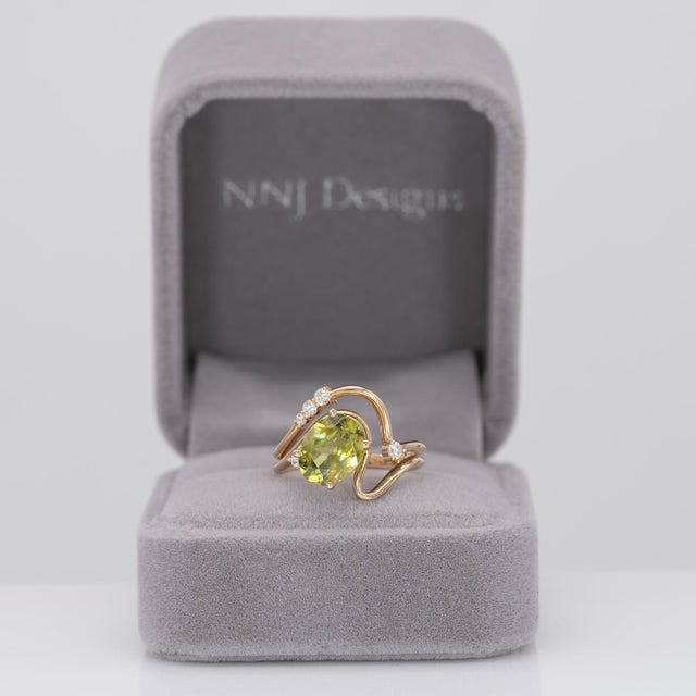 Modern 2.6Ct Sphene Ring With Earth-Mined Diamond Accents: Solid 14k Gold, Size 6.75 For Sale - Image 3 of 10
