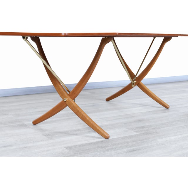 Andreas Tuck Danish Modern at-304 Dining Table by Hans J. Wegner in Teak and Oak For Sale - Image 4 of 13