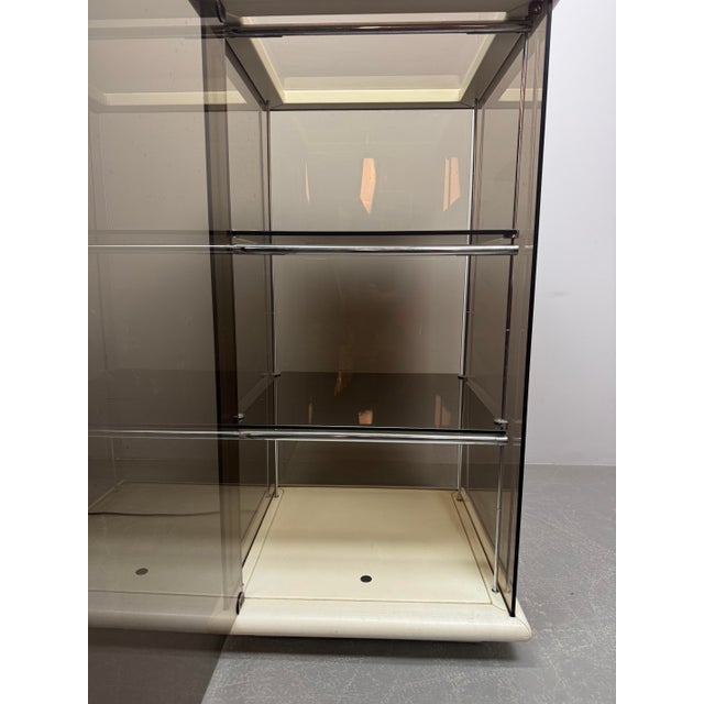 Mid-Century Italian Bogo Vetrinetta Showcase Cabinet by Carlo Bartoli for Rossi Di Albizzate, Italy, 1970s For Sale - Image 16 of 17