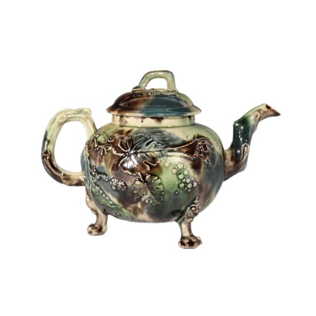 English Mid 18th Century Whieldon-Type Creamware Tortoiseshell Teapot With Grape Vine Relief and Crabstock Handle, Staffordshire For Sale - Image 3 of 14