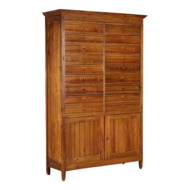 Chest of Drawers in Walnut For Sale