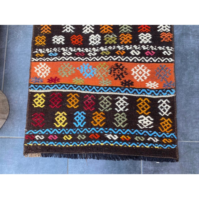 1950s Vintage Flower Pattern Kurdish Kilim Rug For Sale - Image 5 of 10